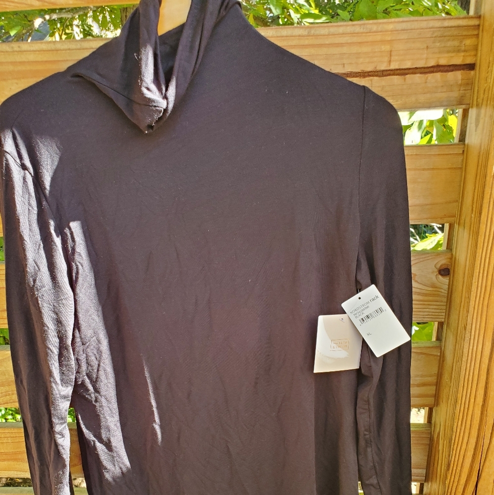 14th& Union Body-con Turtleneck BNWT